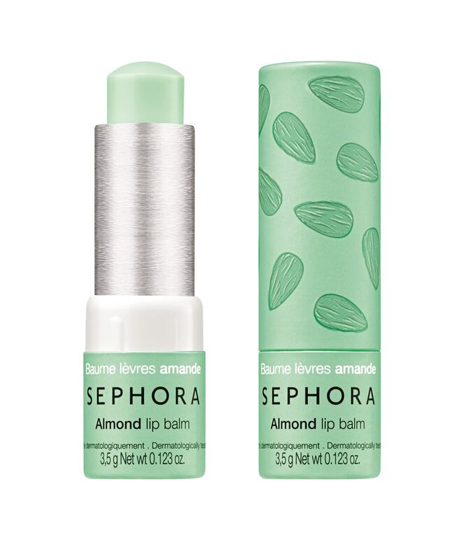 Bálsamo labial de amêndoa para nutrir e reparar, €4,95, Sephora