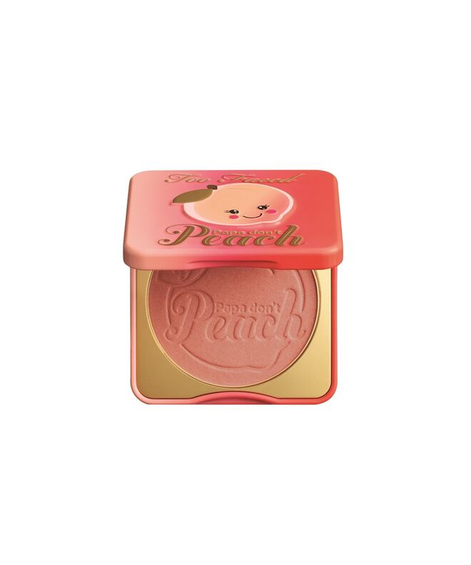 Blush com extracto de pêssego Papa Don’t Peach, €28,95, Too Faced