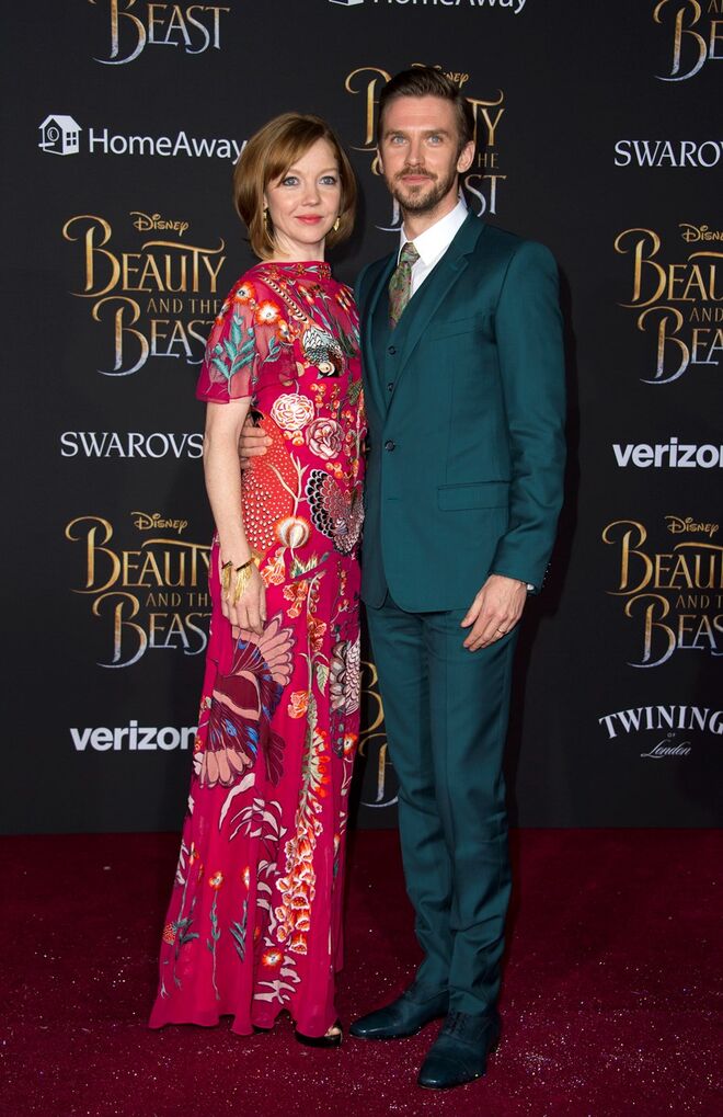 Dan Stevens com a mulher Susie Hariet