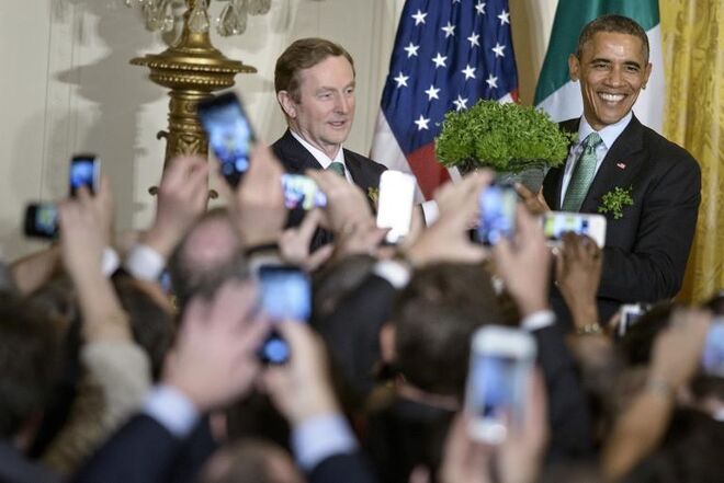 5. No dia de São Patrício é tradição oferecer um vaso de trevos irlandeses ao Presidente dos Estados Unidos da América