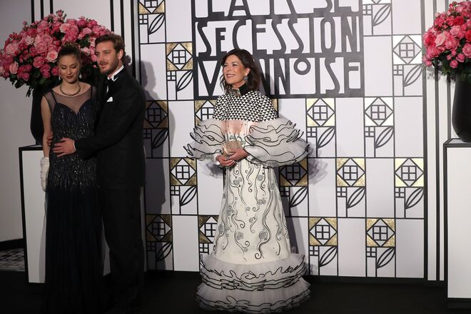 Beatrice e Pierre Casiraghi com Carolina do Mónaco