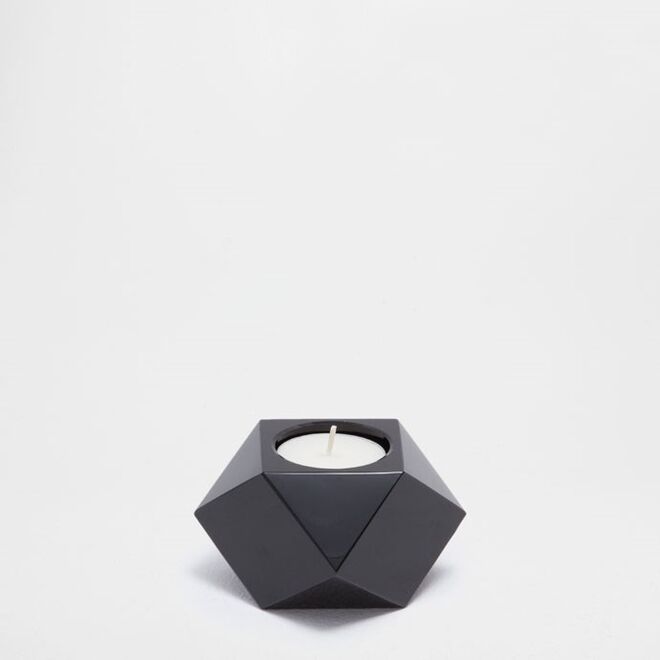17. Porta Velas, €12,99 Zara Home