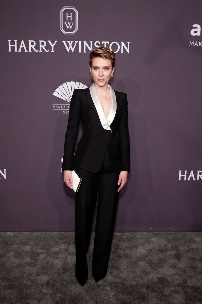 2017, Scarlett Johansson na gala AMFAR