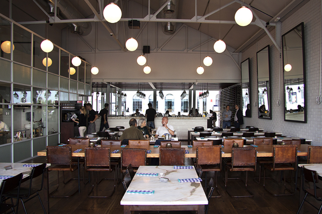 O interior do Cais da Pedra