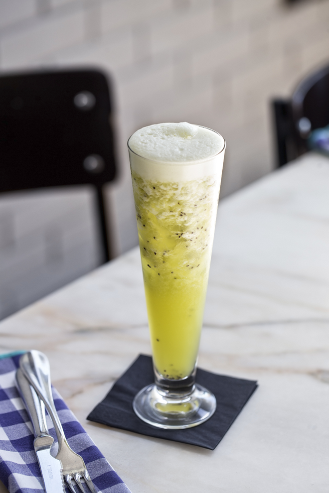 Hey Hey Capitan!, 8 euros