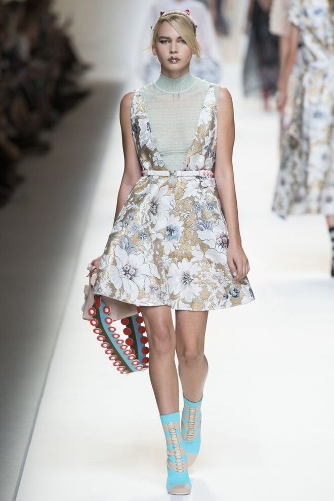 Desfile primavera-verão 2017 Fendi