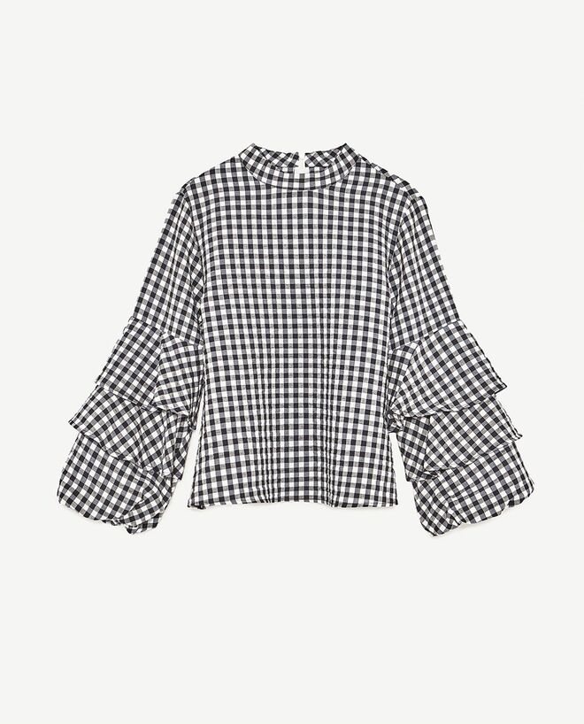 Blusa, €25,95, Zara