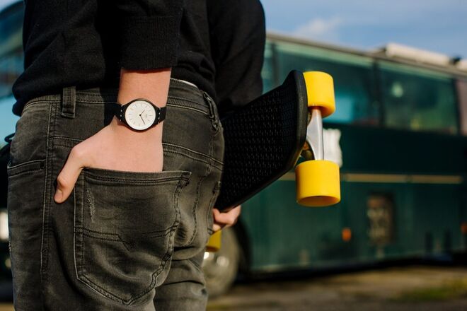 Os novos Swatch Skin, o clássico preto (Skinnoir)