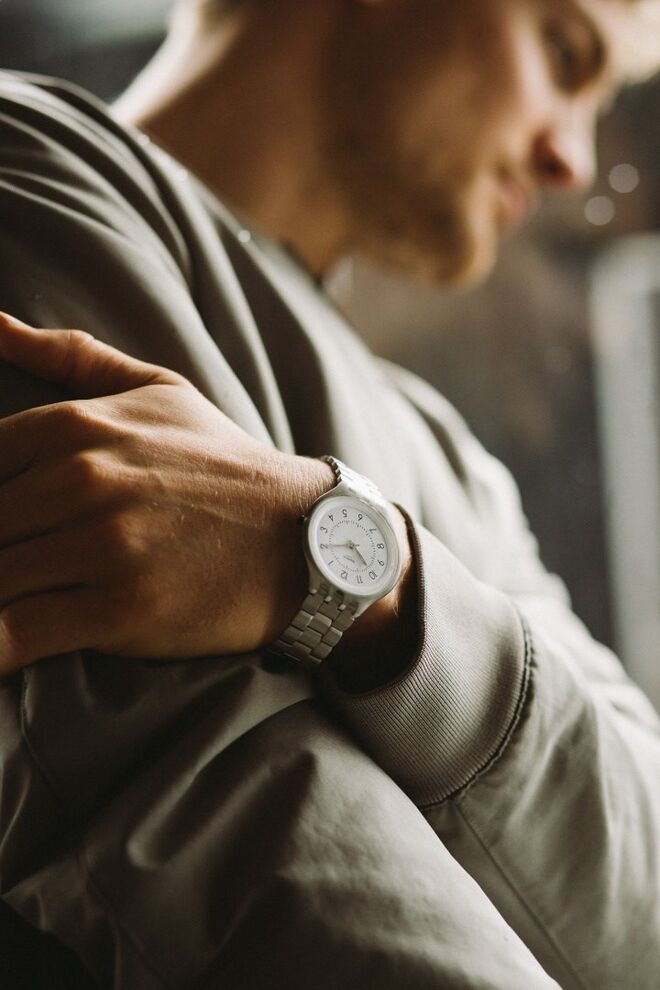 Os novos Swatch Skin, uma das três versões metalizadas (Skinsteps)