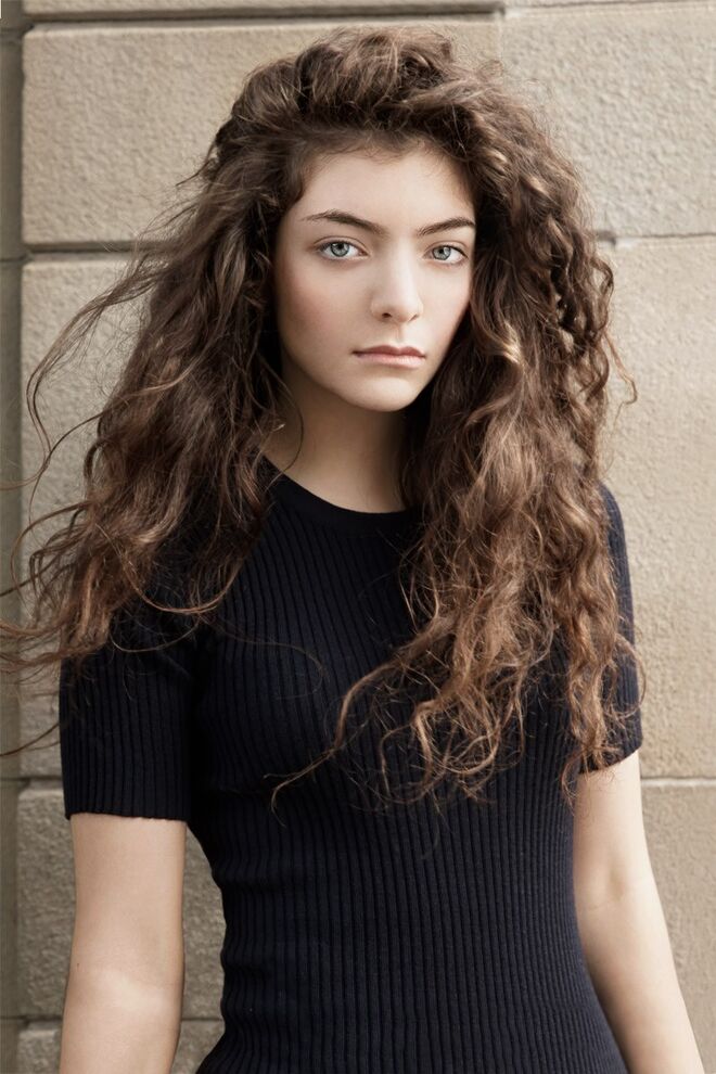 LORDE | Ella Marija Lani Yelich-O’Connor é o verdadeiro nome da cantora neozelandesa. 