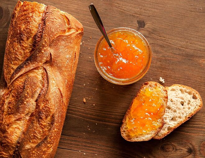 PEQUENO-ALMOÇO: Tostas com doce