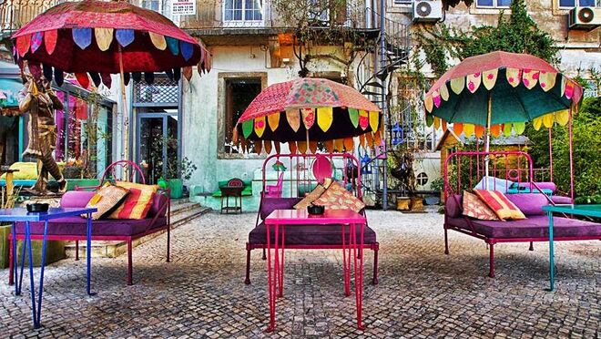 8. Aproveite a happy hour no Lost In