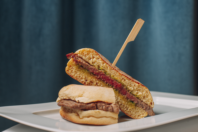 Prego do Lombo no Pão, €9,50