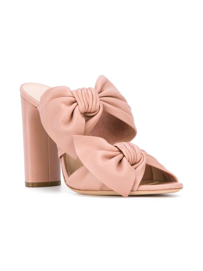 Sapatos, €575, Casadei, na Stivali