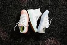 Converse Chuck Taylor All Star II Pastels, à venda por €75 e €80 (cano alto) em lojas selecionadas e em converse.com