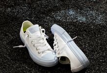 Converse Chuck Taylor All Star II Pastels, na cor White Porpoise, à venda por €75 e €80 (cano alto) em lojas selecionadas e em converse.com