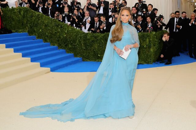 Jennifer Lopez em Valentino