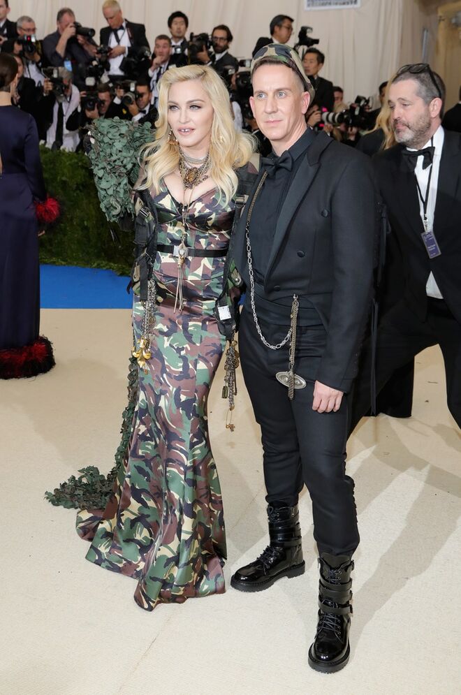 Madonna em Moschino e Jeremy Scott