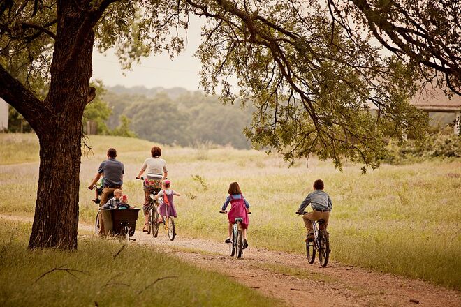 6. Ria-se sempre das piadas deles. Mesmo que já as saiba de cor e salteado!