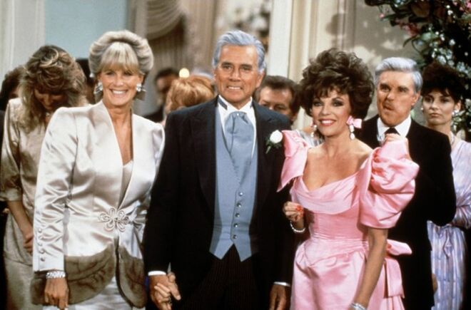 Anos 80 (Linda Evans, John Forsythe e Joan Collins na série Dinastia entre 1981/89)