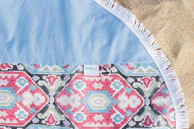 Toalha Pantone Serenity, €39,90, Summerland 