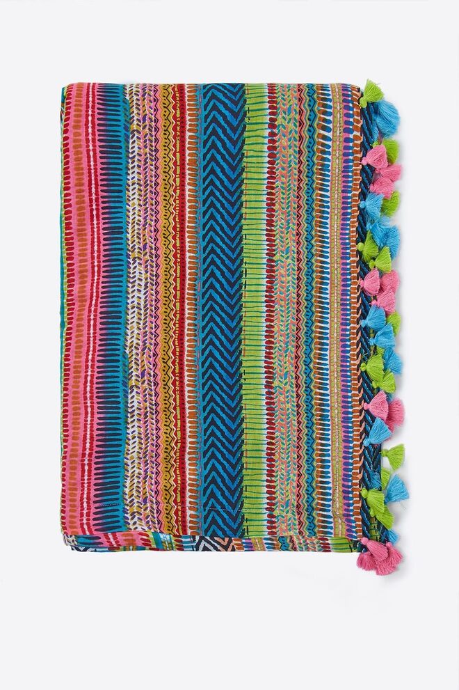 Toalha estampado multicolor, €26,99, Women’secret