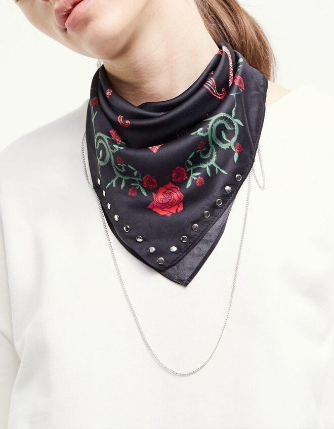 Stradivarius, €7,95