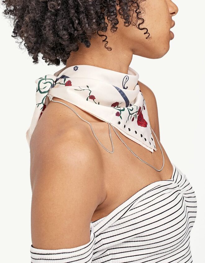 Stradivarius, €7,95