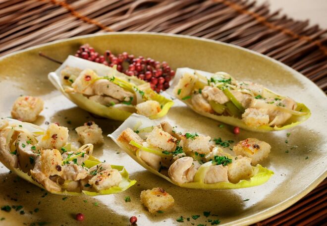 ENDÍVIA | Trata-se de um alimento baixo em calorias e relativamente fácil de cozinhar