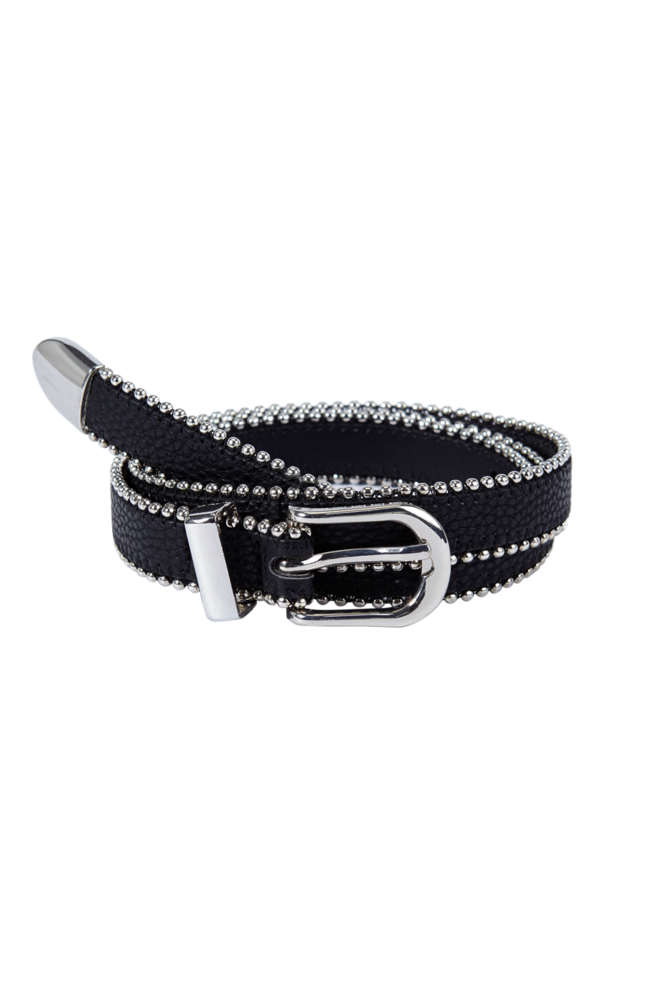 Cinto em pele, €29,99, Cortefiel