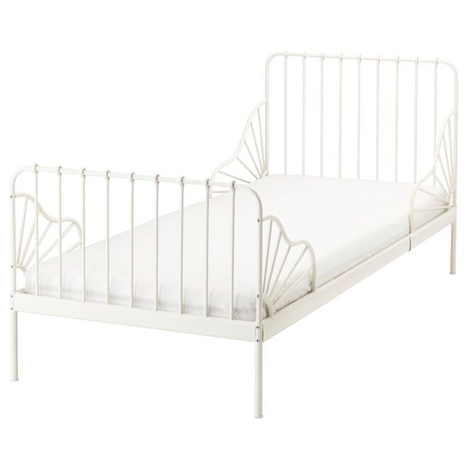 Cama em metal, €99,90, Ikea