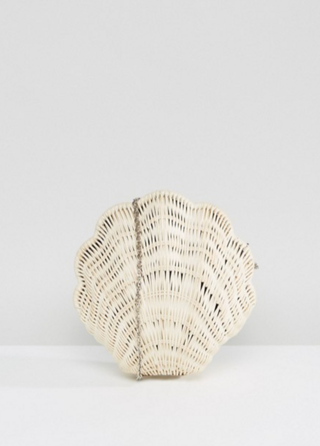 Clutch em verga, €33, em asos.com