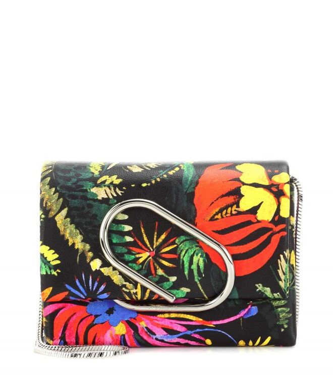 Carteira, €705, 3.1 Philip Lim, em mytheresa.com