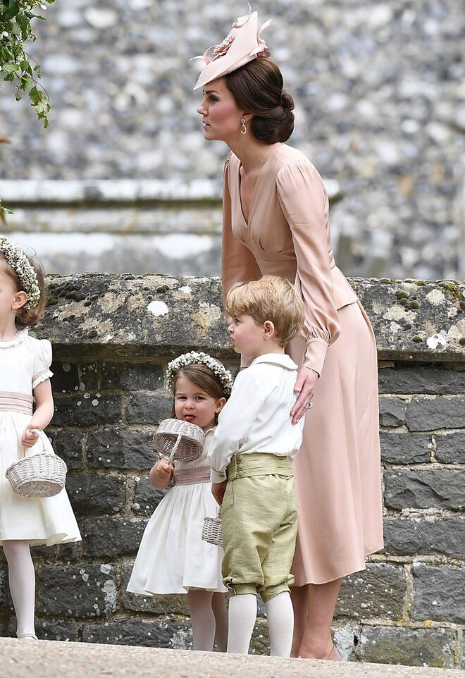 Kate Middleton com os príncipes George e Charlotte