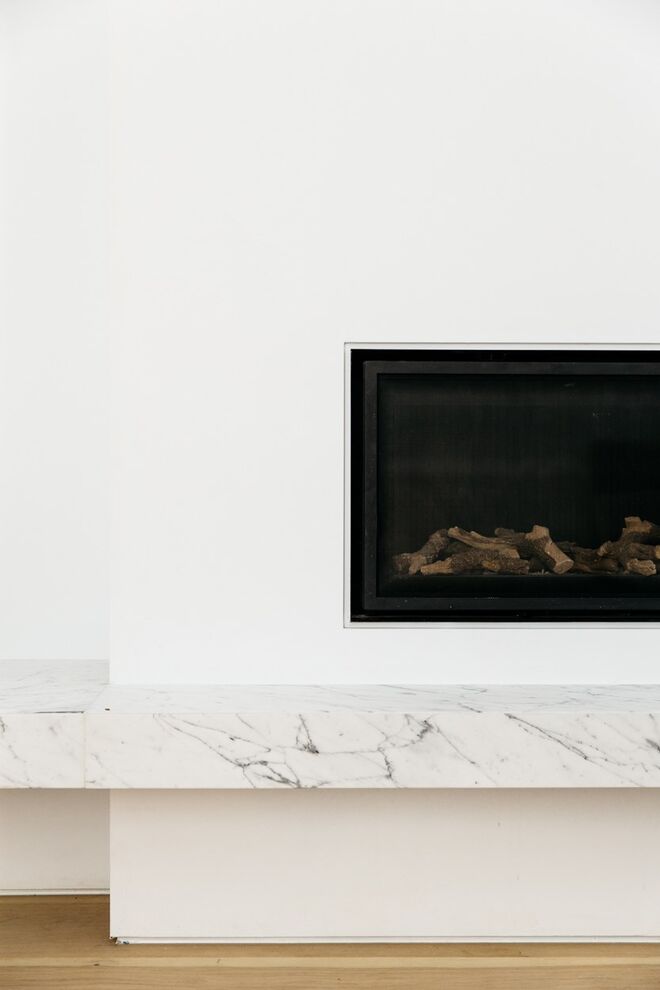 9. Evite queimar troncos, paletes em madeira ou carvão no interior de casa. 