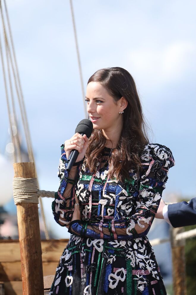 Apresentação "Piratas das Caraíbas - Homens Mortos não Contam Histórias" na Disneyland de Paris