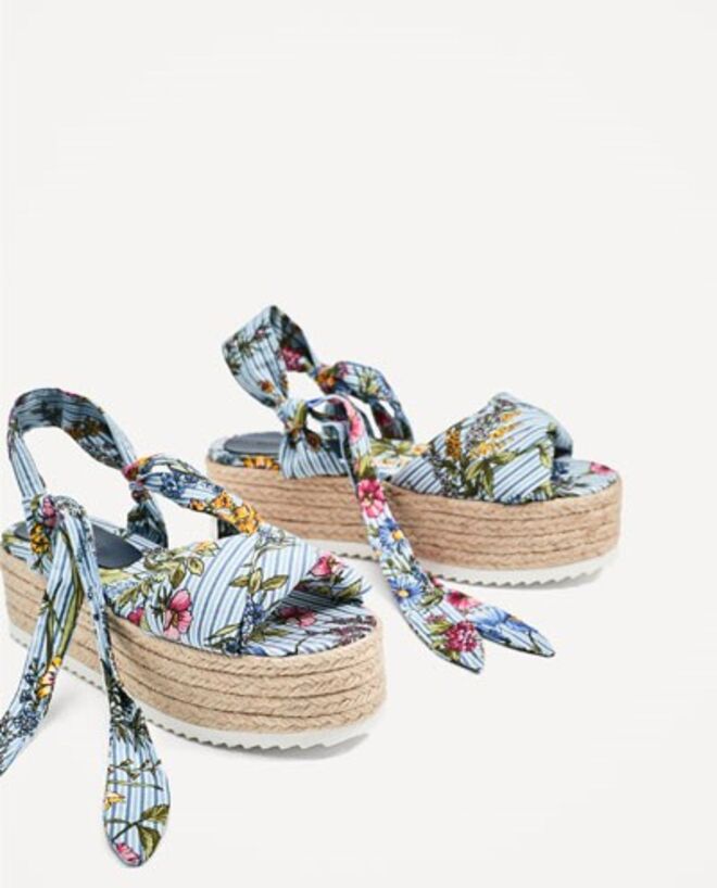 Cunha ráfia flores, €39,95, Zara
