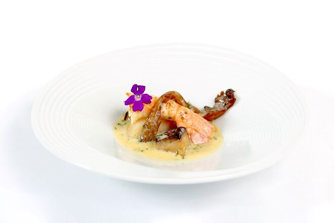 Lagostim e Vieira, pezinhos de porco, cremosos de cogumelos silvestres