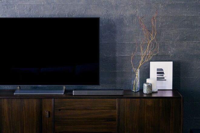 Barra de som compacta HTMT301