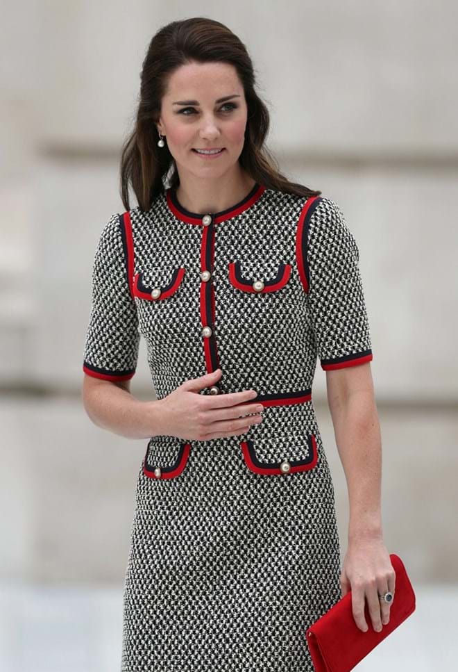 Kate Middleton escolhe um vestido Gucci idêntico ao de Jackie Kennedy -  Moda - Máxima