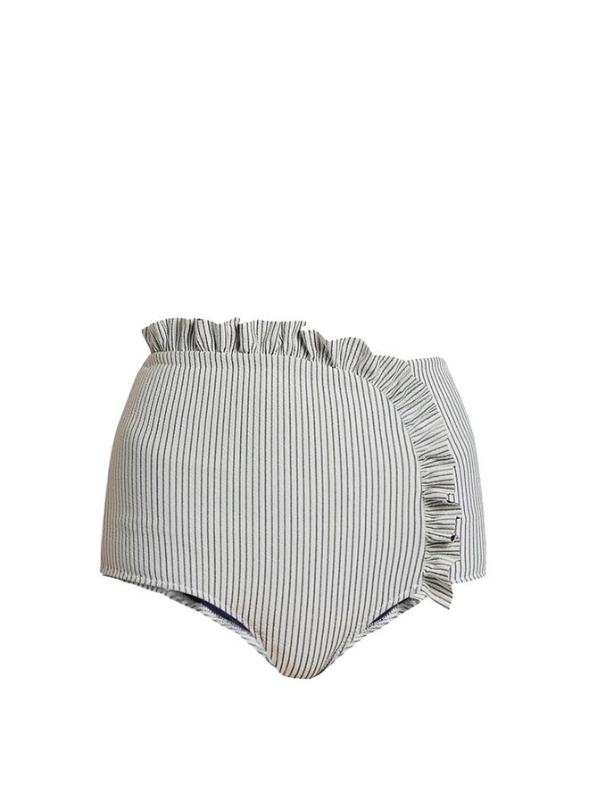 Biquíni em nylon e elastano, soutien, €116, e cuecas, €136, Made by Dawn