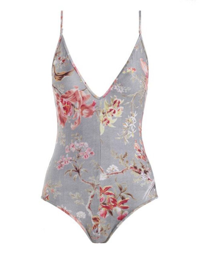Fato de banho em poliamida e lycra, €238, Zimmermann
