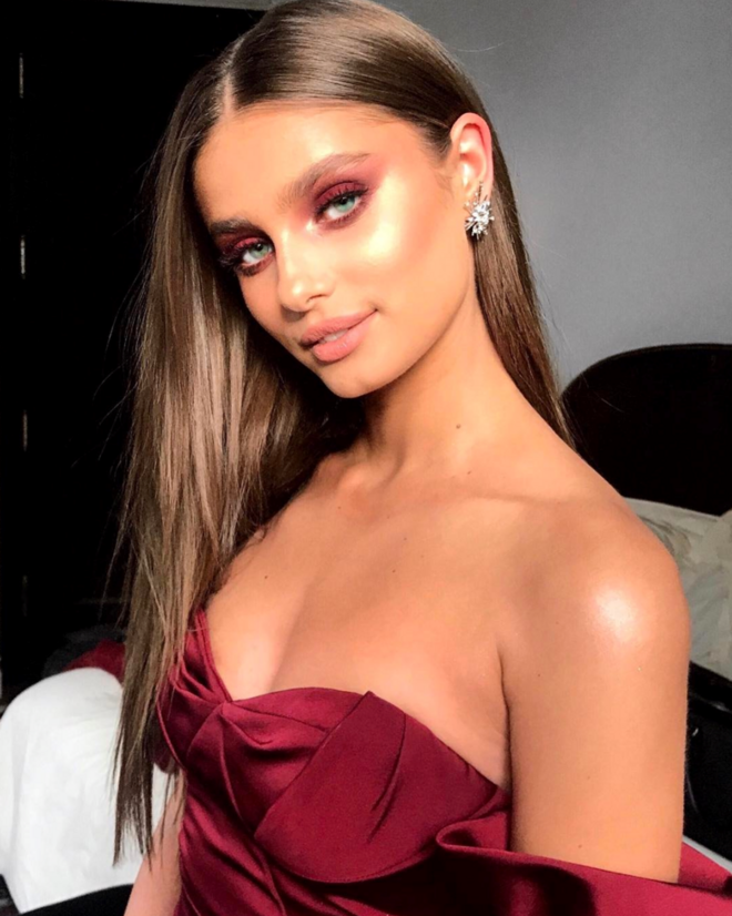 4. Taylor Hill, com maquilhagem Lancôme – Fotografia do Makeup Artist, Patrick Ta