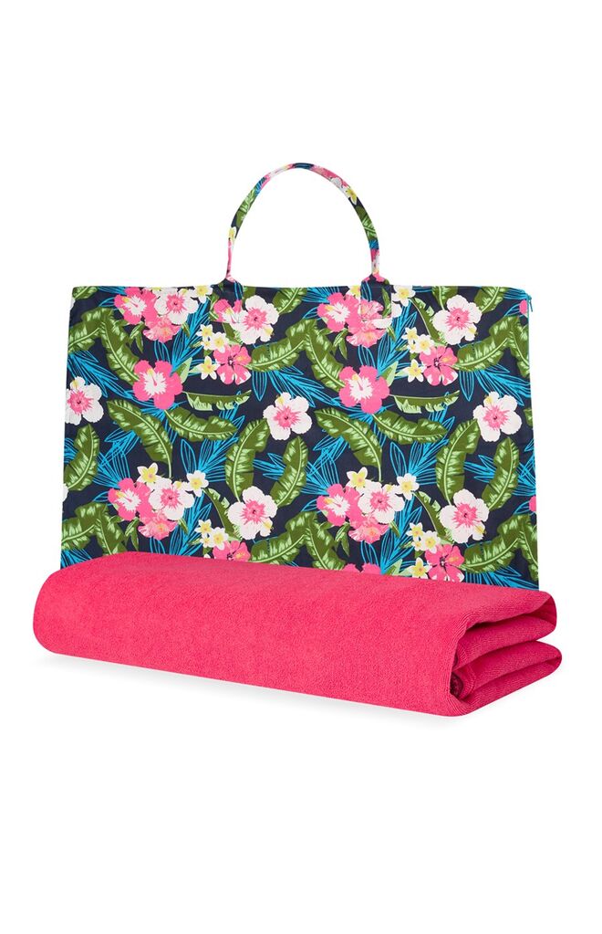 Saco com toalha, €12