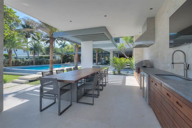 MIAMI BEACH, Florida