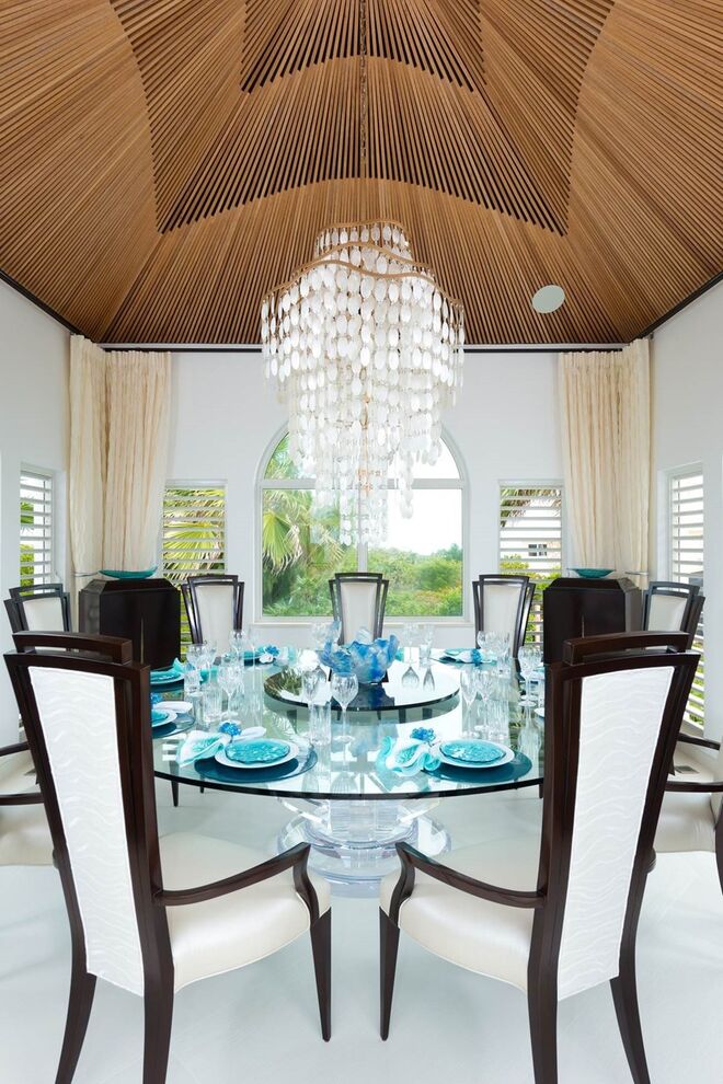 MANDALAY, Long Bay, Ilhas Turcas