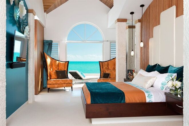 MANDALAY, Long Bay, Ilhas Turcas