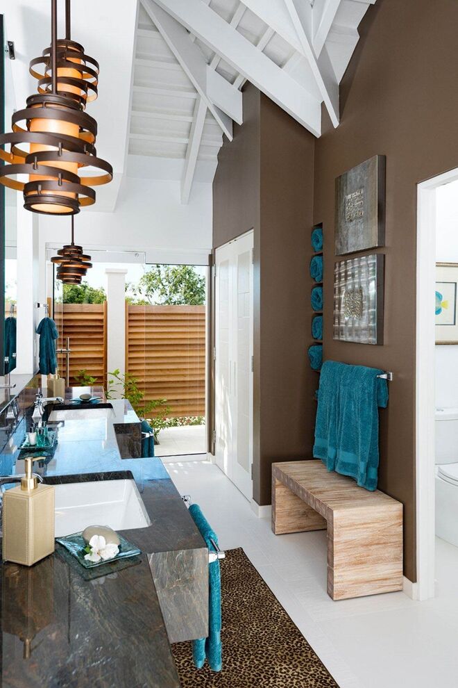 MANDALAY, Long Bay, Ilhas Turcas