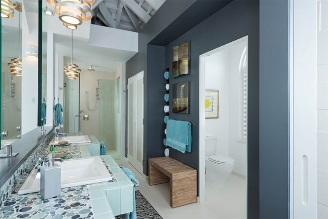 MANDALAY, Long Bay, Ilhas Turcas