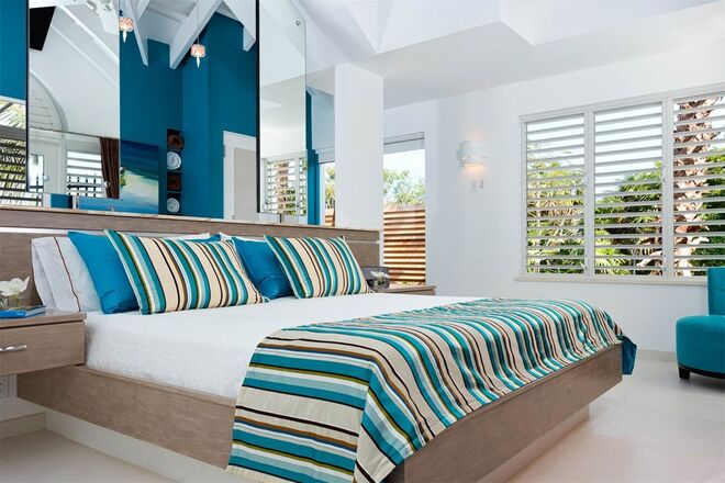 MANDALAY, Long Bay, Ilhas Turcas